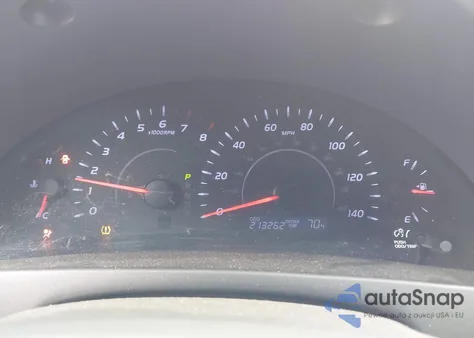 2010 Toyota Camry Le z USA, uszkodzony, nr VIN 4T1BF3EK7AU087145